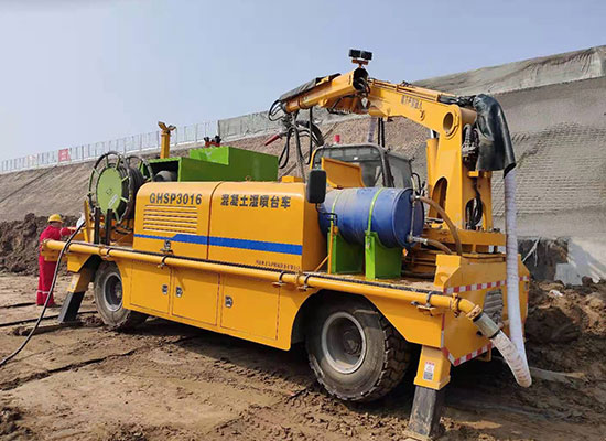 雄安新區混凝土濕噴臺車施工現場